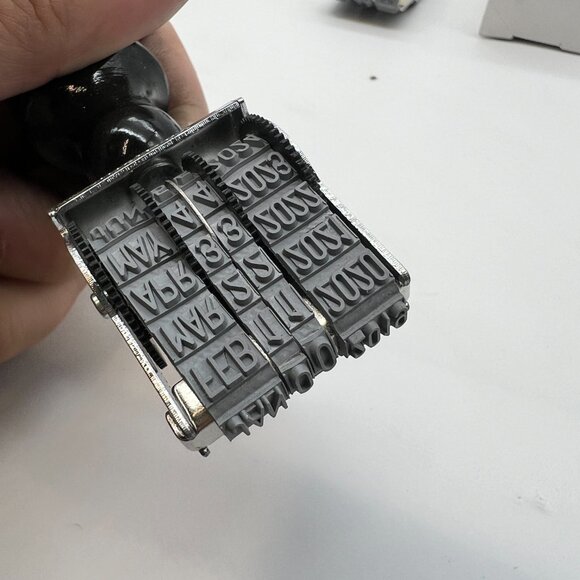 Lot of 3 Band Dater #13776970 - Picture 5 of 7